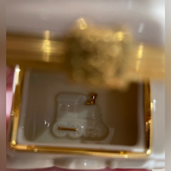 Lenox Treasures All Aboard Train Trinket Box with Train Charm - Picture 6 of 9